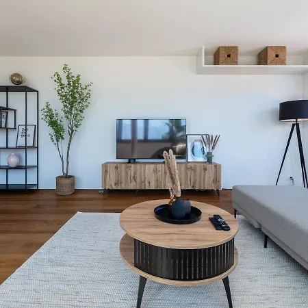 Exclusive Sky Penthouse In * Thun