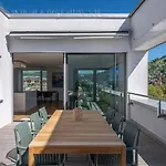 Exclusive Sky Penthouse In דירה